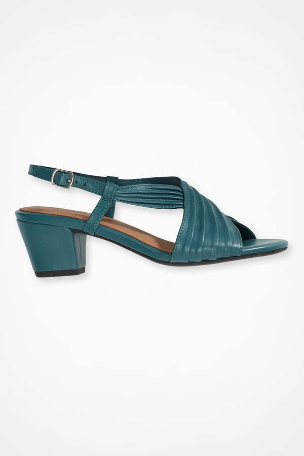 Clarissa Slingbacks by Walk With Me™