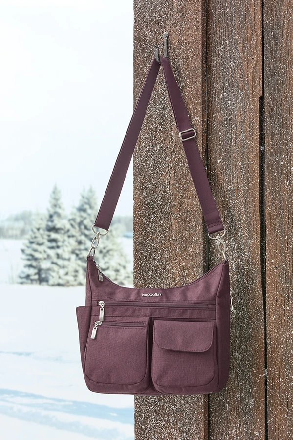 Modern Everywhere Bagg by Baggallini®