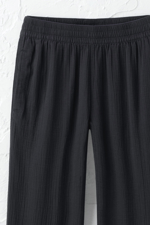 Light As Air Gauze Pull-On Crops