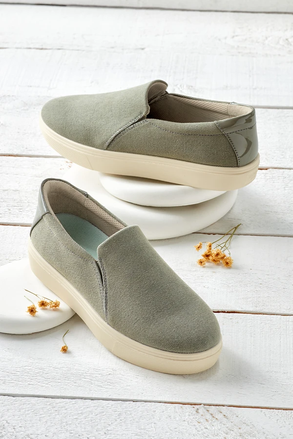 Madison Cloud Sneakers by Dr. Scholl's®