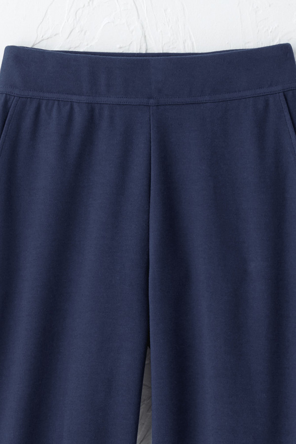 Endless Comfort Crops with Pockets