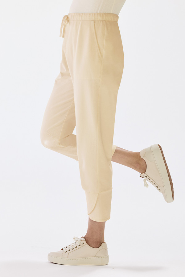 Tulip Hem Pull-On Cropped Sweatpants