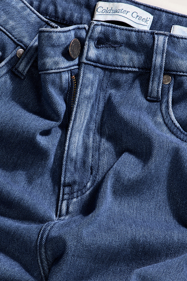 LightTouch Knit Denim Straight-Leg Jeans