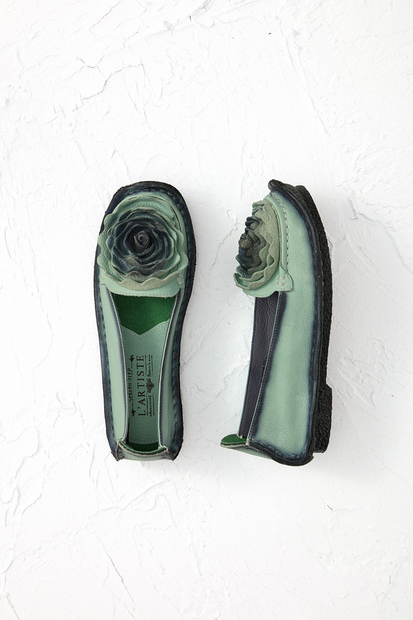 “Dezi” Leather Flats from L'Artiste by Spring Step®