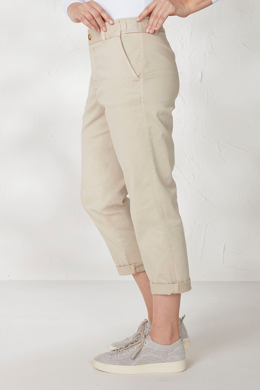 Hidden Stretch-Waist Chino Crops