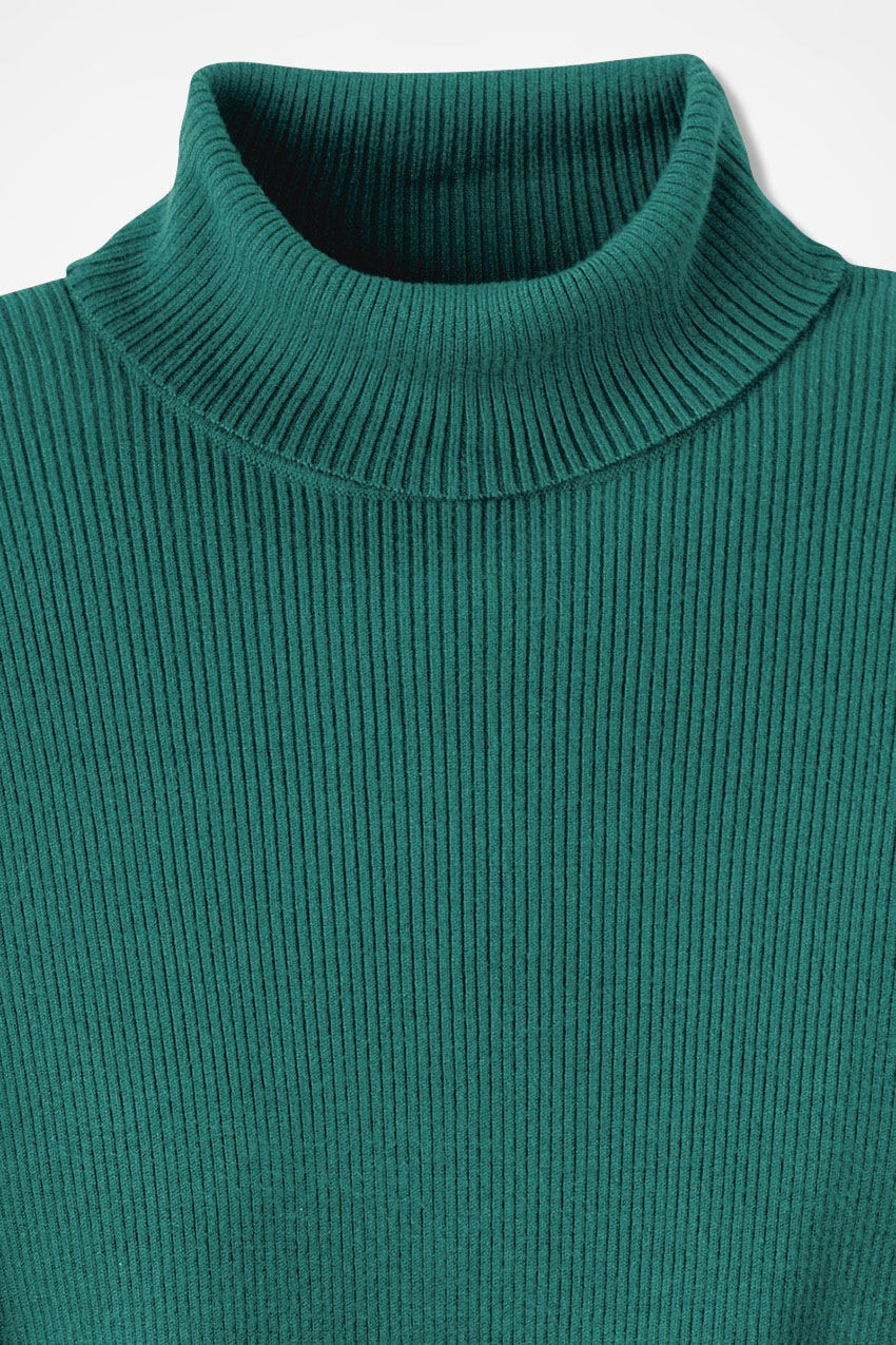 Ribbed Turtleneck Sweater