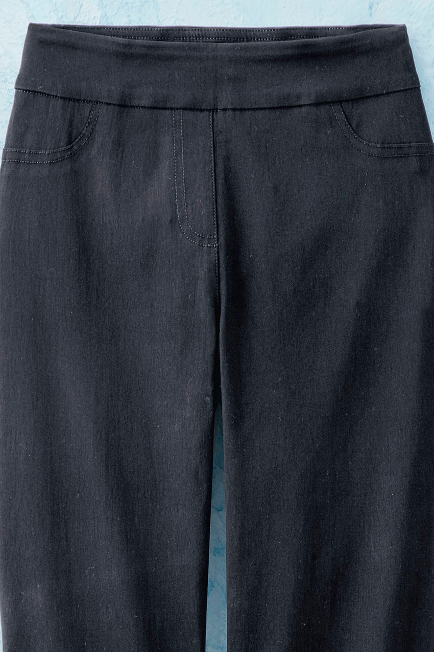 Pull-On Anywear ShapeMe® Cropped Pants