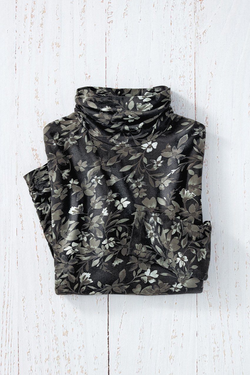 PrimaKnit® Midnight Blossom Turtleneck