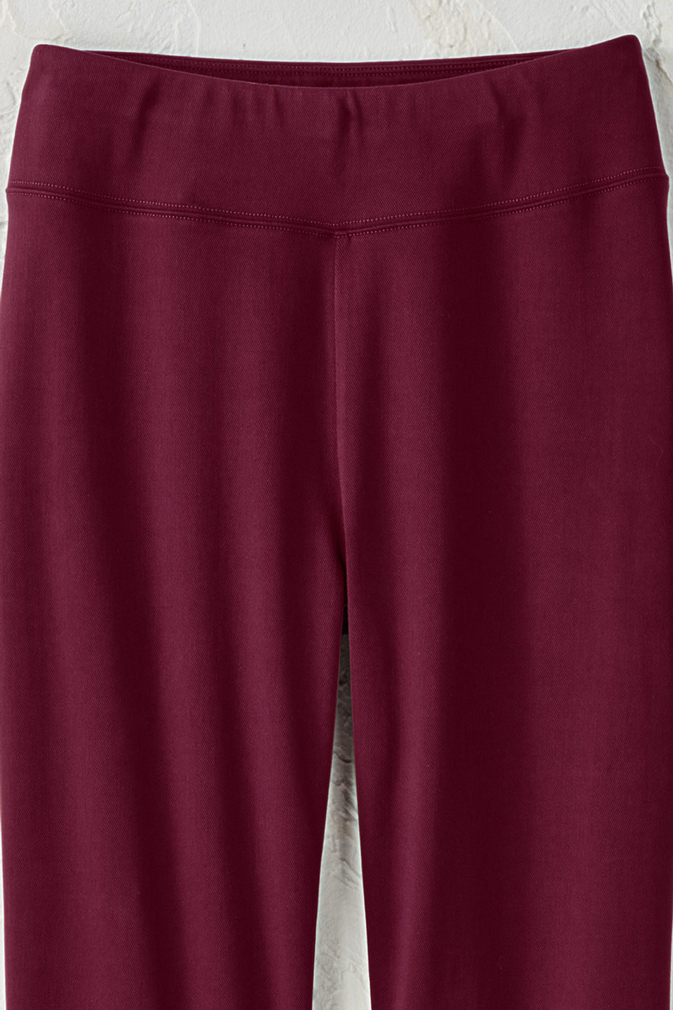 LightTouch Slim-Leg Leggings