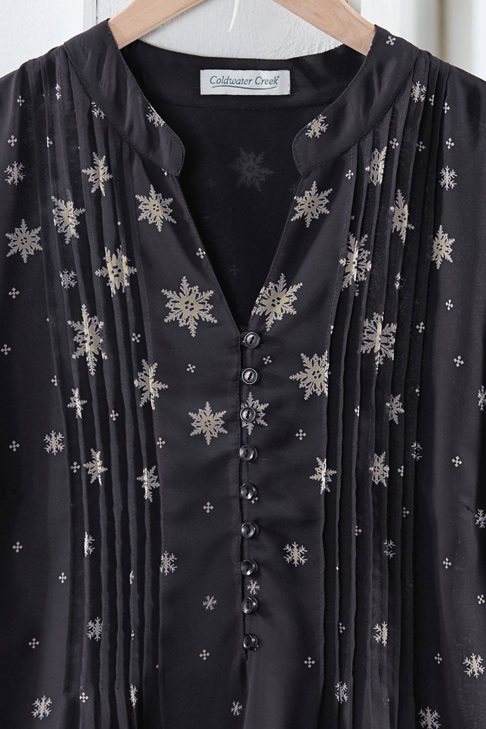 Snow Wonder Tunic