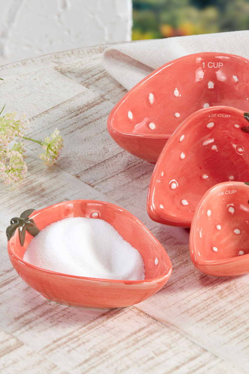 Strawberry Measuring Cups, Set of 4 - Thumbnail 2