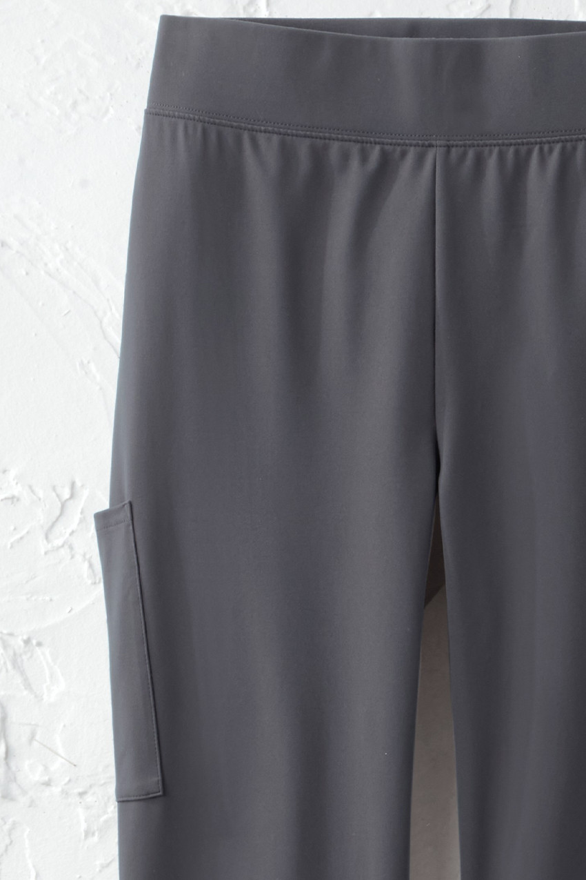 FlexFit Cropped Pants