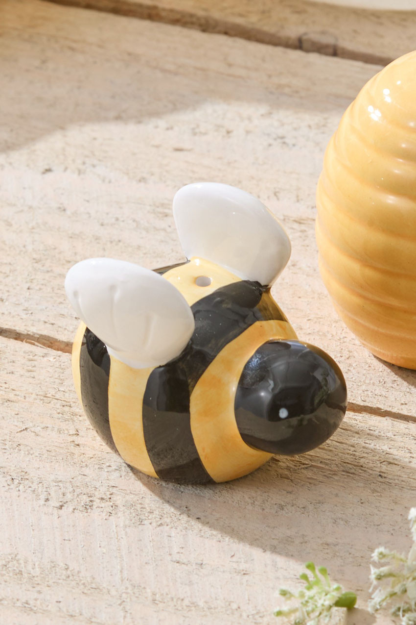 Beehive Salt & Pepper Shaker Set