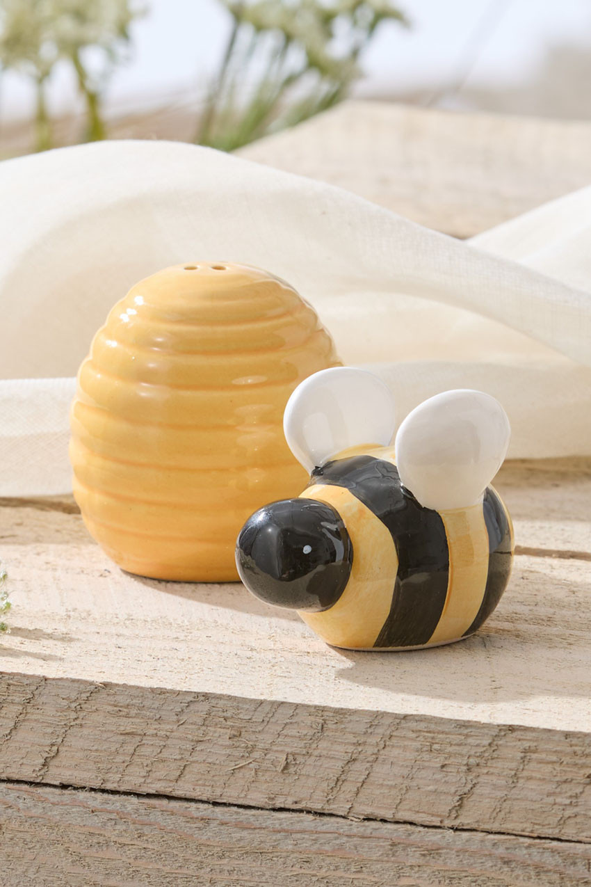 Beehive Salt & Pepper Shaker Set