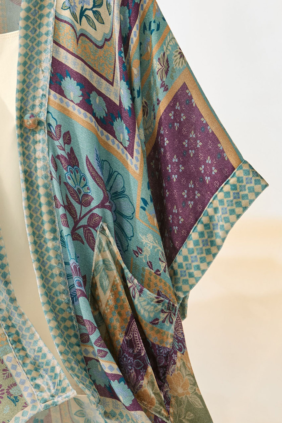Patchwork Flora Topper