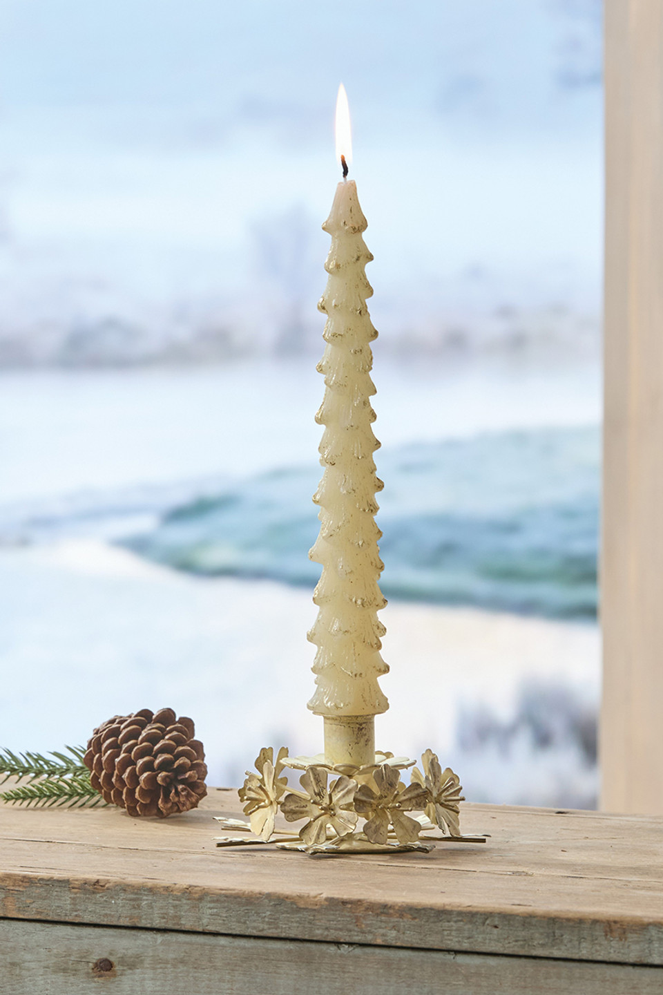 Leaves and Flowers Round Taper Candle Holder