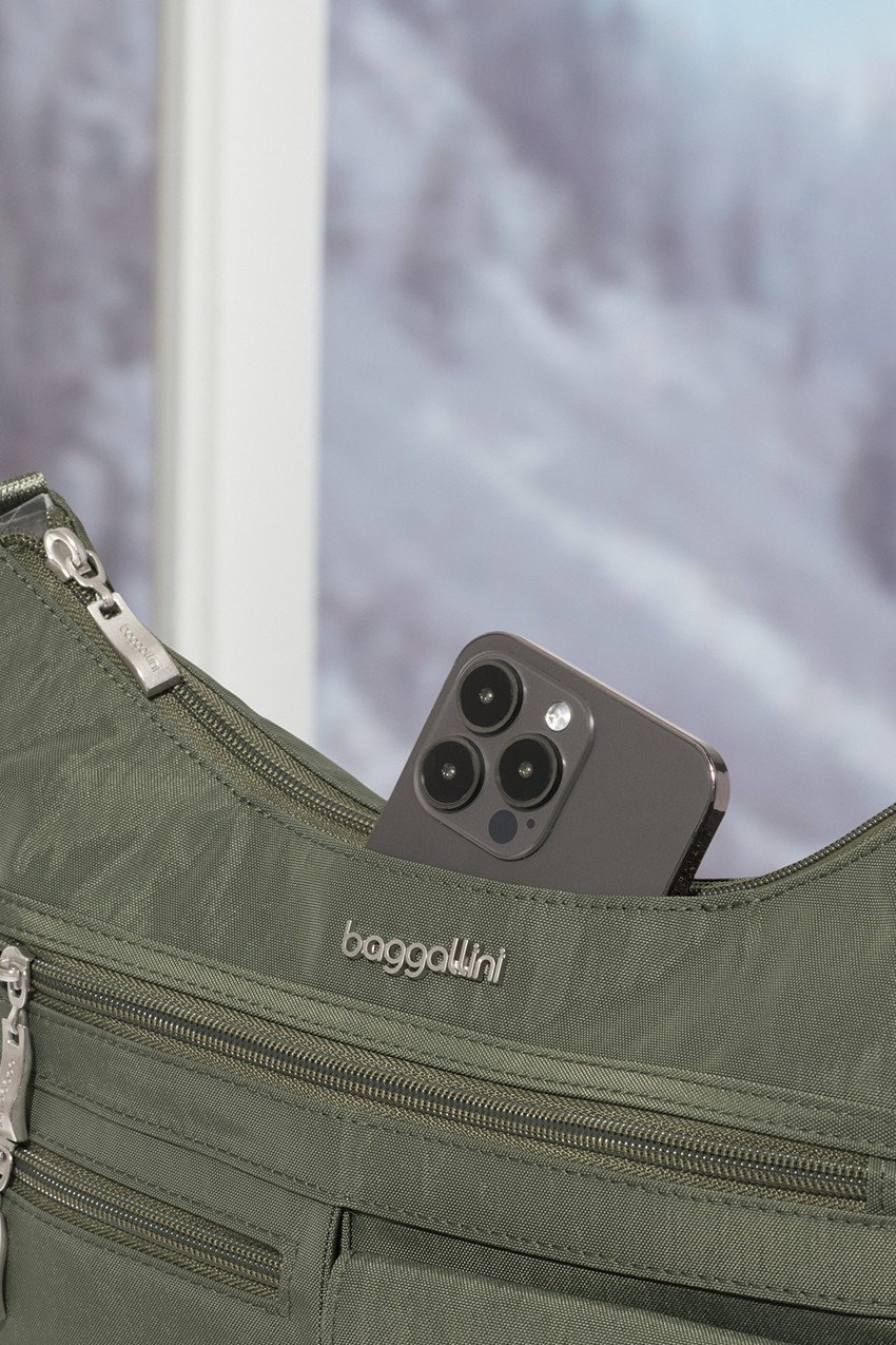 Modern Everywhere Bagg by Baggallini®
