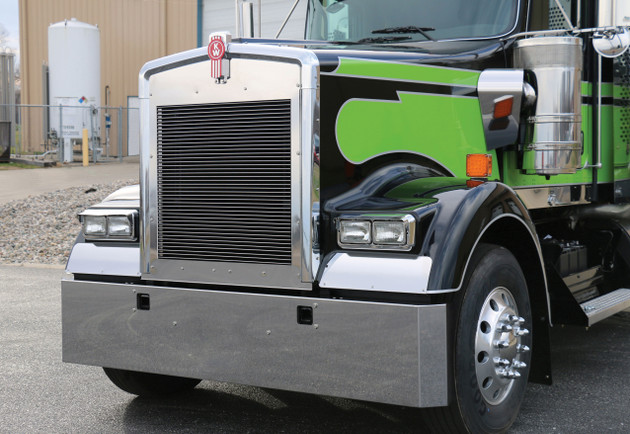 KW W900 Classic Style 18" Miter End Bumper w/ Tow Holes