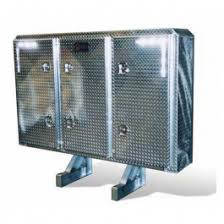 6880 Cab Rack with 14" Three Door Vault Diamond Plate