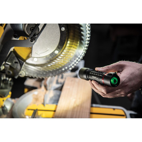 Coast XP11R Rechargeable Dual Power LED Flashlight - 2100 Max Lumens Coast XP11R Rechargeable Dual Power LED Flashlight - 2100 Max Lumens