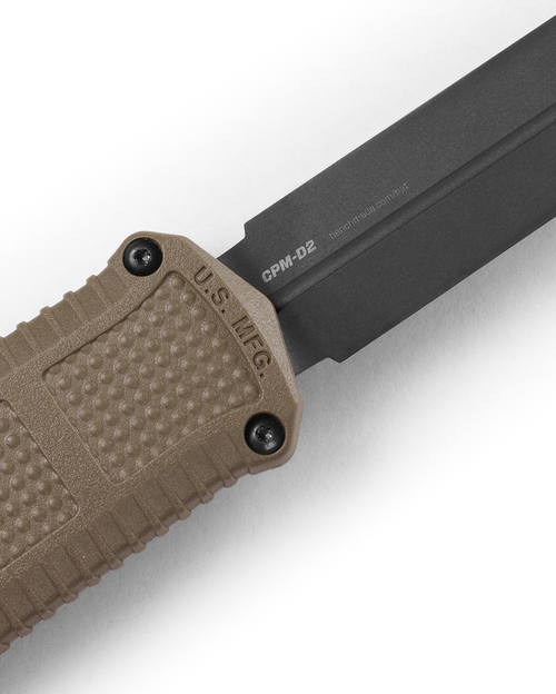 Benchmade 3370GY-1 Claymore OTF AUTO Knife - 3.89" CPM-D2 Smoke Gray PVD Double Edge Dagger Blade, Ranger Green Grivory Handles Benchmade 3370GY-1 Claymore OTF AUTO Knife - 3.89" CPM-D2 Smoke Gray PVD Double Edge Dagger Blade, Ranger Green Grivory Handles