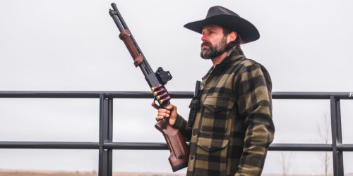 WOOX American Walnut Gladiatore Stock + Fore End Kit - Mossberg 88/500/590, 6-3/4" Action Tube