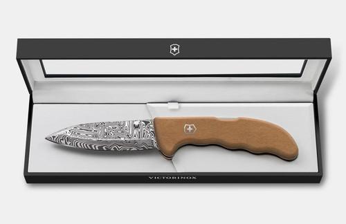 Victorinox 0.9410.J26 Evoke Wood Damast 2026 | Limited Edition Damascus Folding Knife with Wood Handle