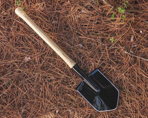Cold Steel Spetsnaz Trech Shovel - 30" OAL, Carbon Steel, Hickory Wood Handle Cold Steel Spetsnaz Trech Shovel - 30" OAL, Carbon Steel, Hickory Wood Handle