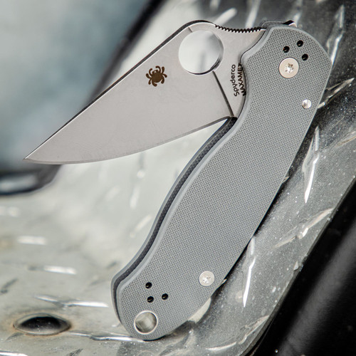 Spyderco Para 3 Folding Knife - 3" Maxamet Stonewashed Plain Blade, Dark Gray G10 Handles - C223GPDGY Spyderco Para 3 Folding Knife - 3" Maxamet Stonewashed Plain Blade, Dark Gray G10 Handles - C223GPDGY