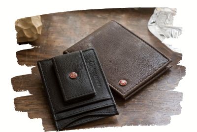 Mathias Half-Zip Wallet