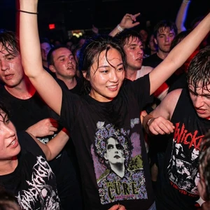 The Cure Unisex Carbon T-Shirt: Dallas Poster 05.13.23 (Black)