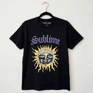 Sublime Unisex Carbon T-Shirt: Sun Logo (Black)