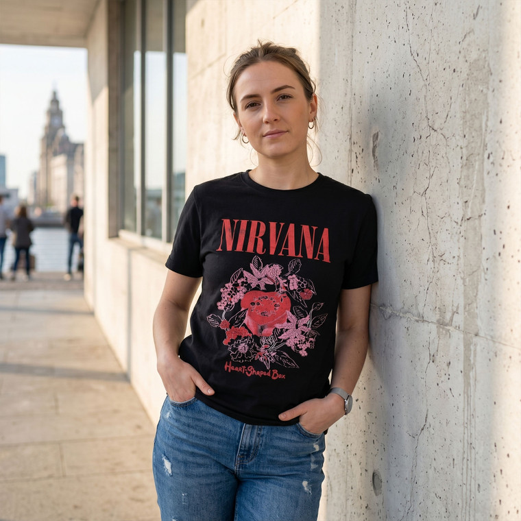 Nirvana Unisex Carbon T-Shirt: Heart Shaped Box (Black)