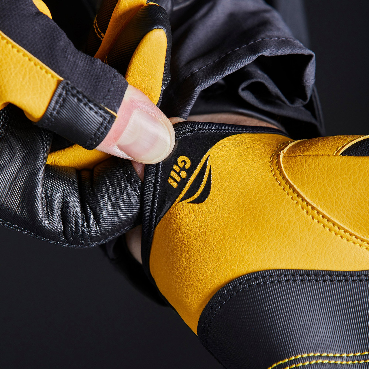 GILL Men's Pro Racer Short Finger Sailing Gloves