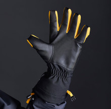 Helmsman Gloves - 7805-BLK01-MODEL_2.jpg