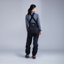 Women's OS2 Offshore Bib - OS25TW-GRA01-MODEL_3.jpg