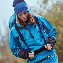 Voyager Beanie - HT51-BLU42_LIFESTYLE_2.jpg