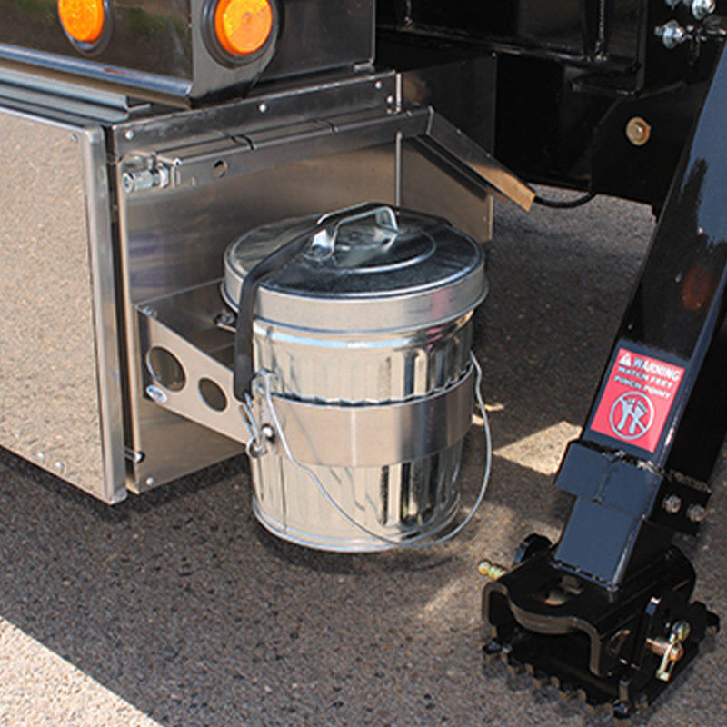 Trash Can 6 Gallon Galvanized with Lid | In The Ditch Prod