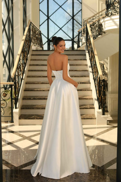 ALEXSANDRA GOWN WHITE