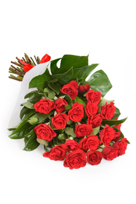24 Red roses for delivery in Italy nationwide.