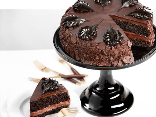 Send chocolates cakes in Italy, including rome and any other city.