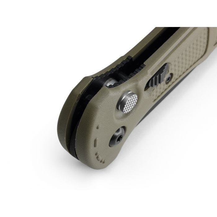 Benchmade 9070BK-1 Claymore Push Button Auto CPM-D2 Blade