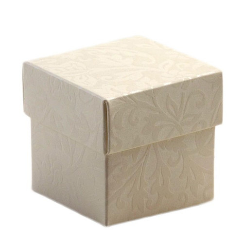 Diamante Cream Square Box and Lid 50x50x50mm Diamante Cream Square Box and Lid 50x50x50mm