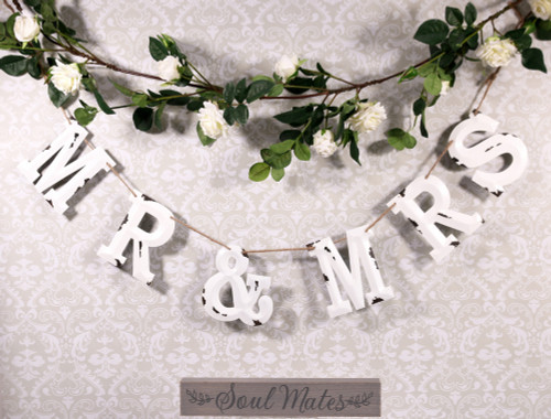 MR & MRS Garland - Wooden 
