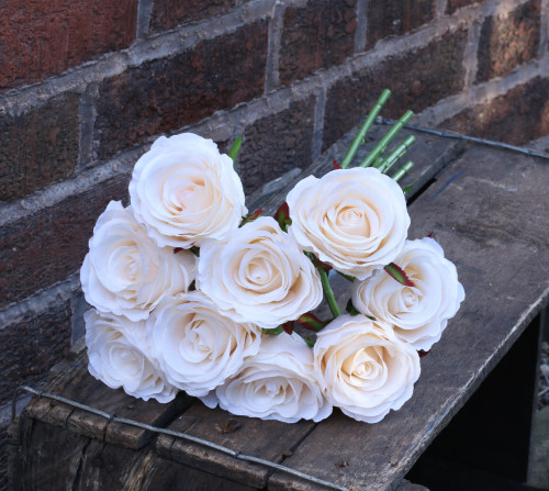 Rose Bundle Cream (42 X 8.5cm)