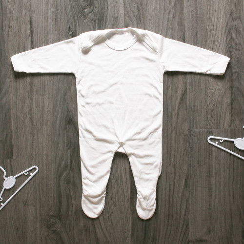 Personalisable White Unbranded Plain Chested Sleepsuit (6-12 Months)