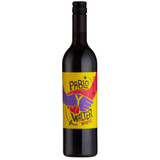 Pablo Y Walter Malbec is a really pure expression of Malbec, deep red almost purple in colour and wonderfully aromatic with lifted violet, red currant and cassis notes.