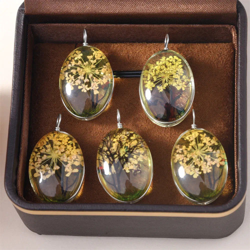 Metal Light Yellow Gold Color - 5Pcs Time Gemstone Starry Dried Flower Pendant Round Dried Flower Glass Pendant Diy Necklace Pendant Jewelry Accessories By WTB