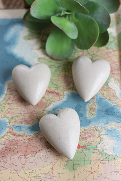 Hand Carved Stone Hearts White Set Of 6 A5742 By Kalalou