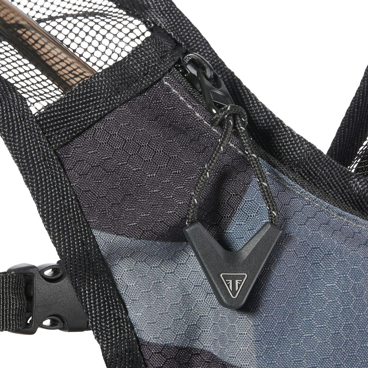Triumph | 2L Racing Hydro Backpack | Webbs